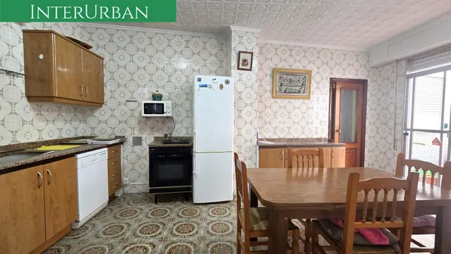 Oportunidad - Amplia casa de 197 m2 con 4 dormitorios y terr - foto 5