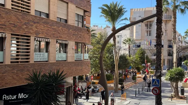 ✨ Piso de 135 m2 en pleno centro de Torrevieja, junto a la P - foto 5