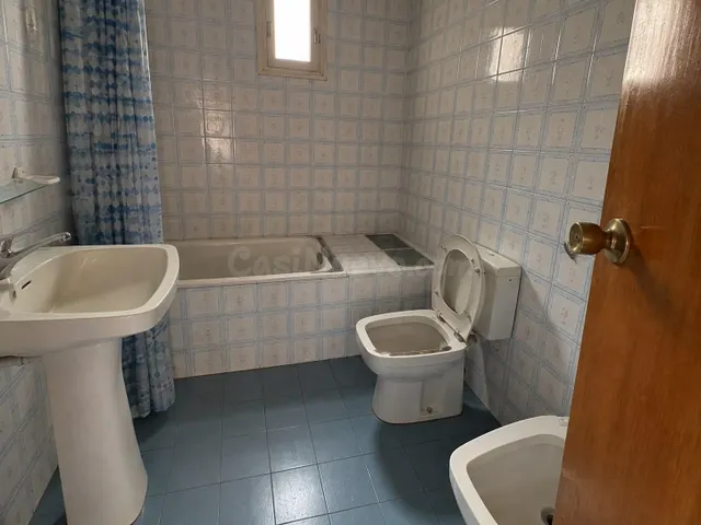 Piso de 118 m2 con gran potencial en La Ràpita - foto 5