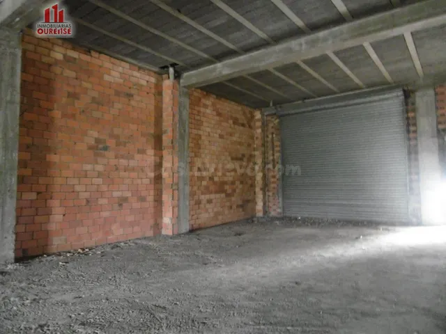 LOCAL COMERCIAL EN LA ZONA DEL COUTO - foto 3