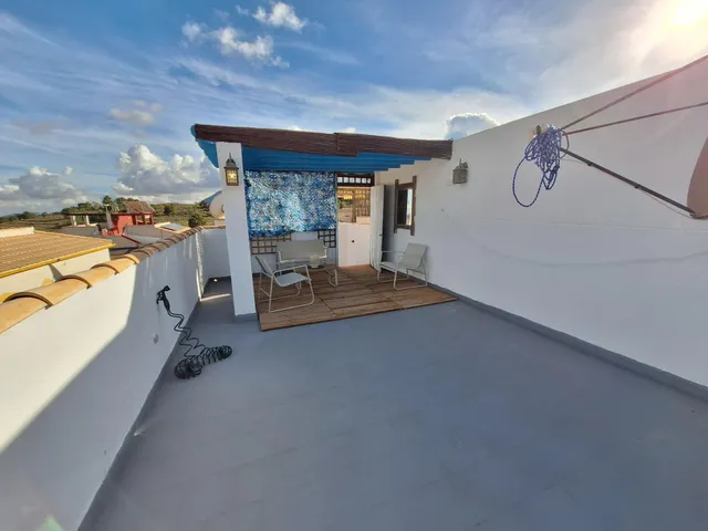 Chalet pareado con amplia parcela y grandes posibilidades de ampliación en Castalla internacional — 28