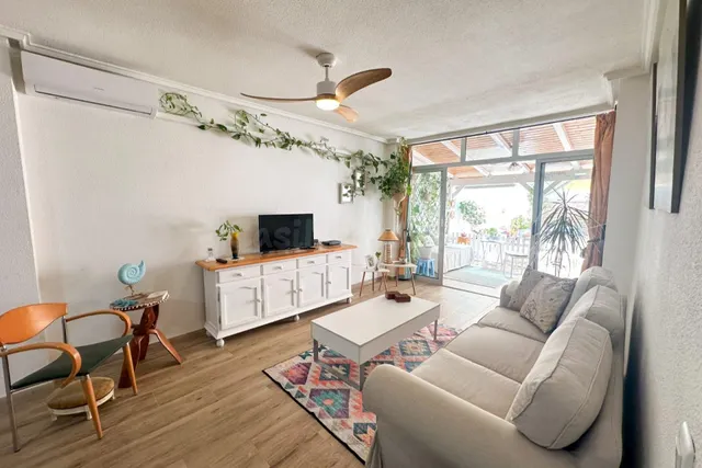 Gran apartamento en Torrevieja: 2 hab, 1 baño — 4