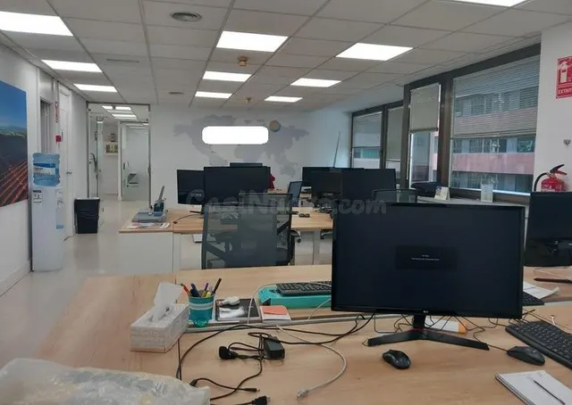 CUZCO-CASTELLANA, OFICINA 204m2, calefacción, AIRE ACONDICIO - foto 3