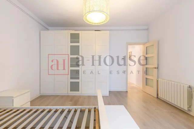 Piso listo para entrar a vivir con balcón en sant gervasi — 14