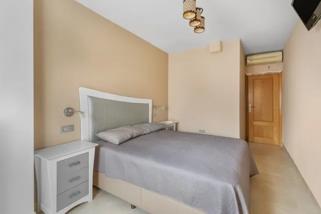 Amplia vivienda de 4 dormitorios en zona céntrica – Calle San Pascual (junto a Calle Orihuela) — 14