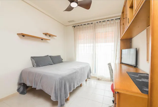 AMPLIO DUPLEX EN CAMPO DE GOLF — 13
