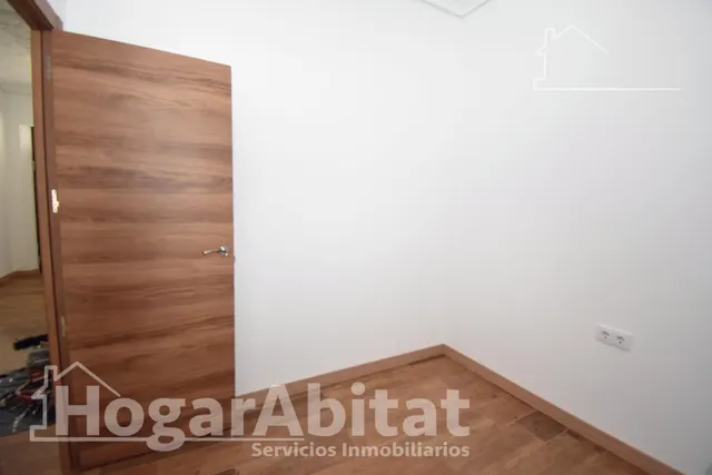 CASA REFORMA A ESTRENAR CON TERRAZA Y TRASTERO — 14