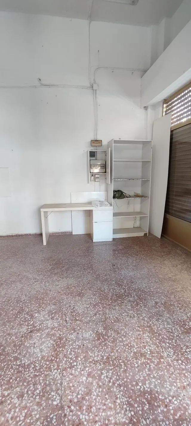 Local Comercial en Alquiler en La Florida, Alicante - Ideal para Nuevos Proyectos — 3