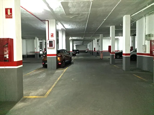 Plaza de gran tamaño — 11