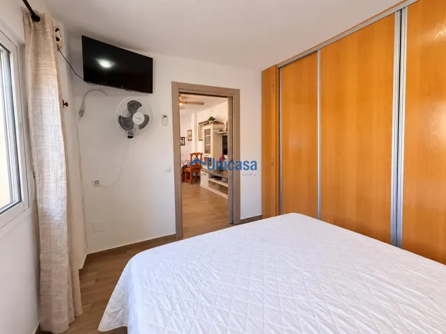Casa con 3 dormitorios, espacio trasero y muchas posibilidades — 9