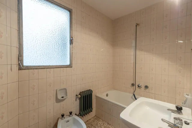 Piso con terraza y gran potencial junto a Camino de Ronda — 20
