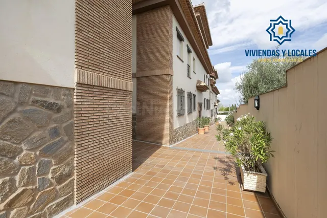 Ático en venta en La Zubia — 5
