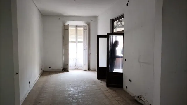SE VENDE CASONA EN DUEÑAS — 23