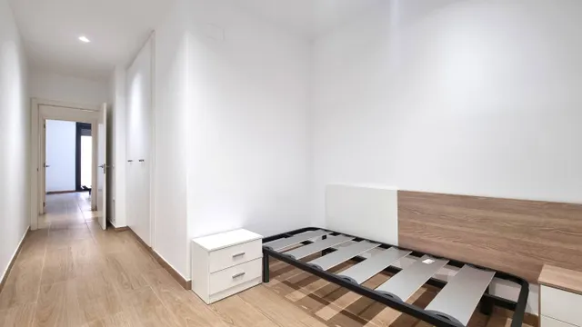 Piso de 2 habitaciones amueblado de alquiler en Reus — 8