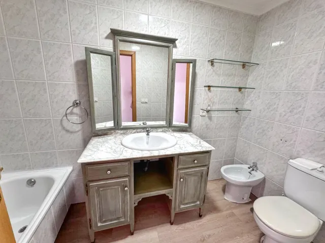 Vivienda esquinera muy luminosa y todo exterior en Petrer — 7