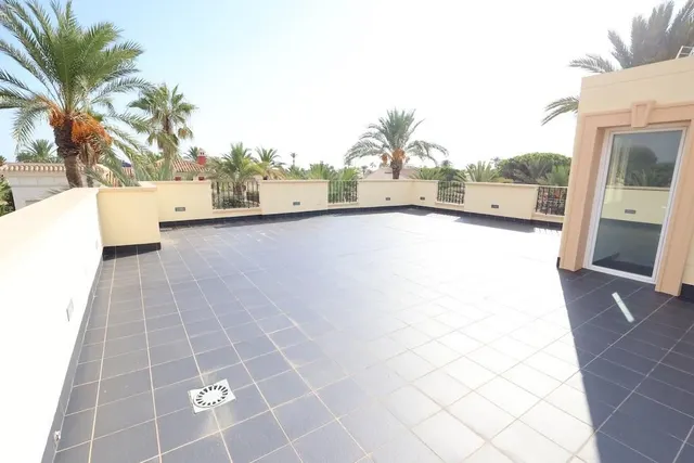 Chalet 4 habitaciones 222m² en venta - Costa blanca — 25