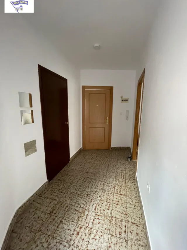 habitaciones EN PISO PARA ESTUDIANTES ZONA HOSPITAL — 11