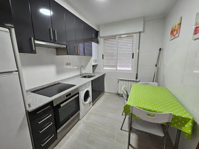 Se alquila habitación en piso en la carballeira — 13
