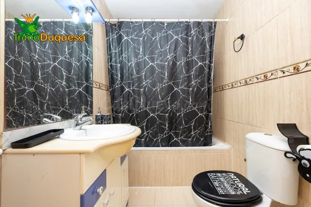 Piso de 3 dorm. en Las Gabias, con APARCAMIENTO. — 22