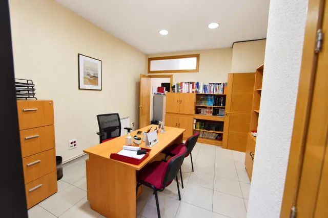 Local comercial 30 habitaciones 1355m² en venta - Pueblo Nuevo — 12