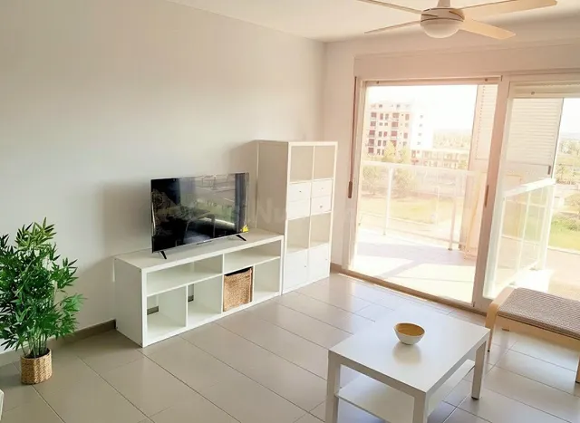 Apartamento exterior con dos dormitorios junto al mar en Mon - foto 5