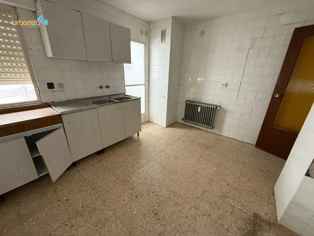 ¡¡OCASIÓN PISO PARA REFORMAR EN ZONA CENTRO!! — 8