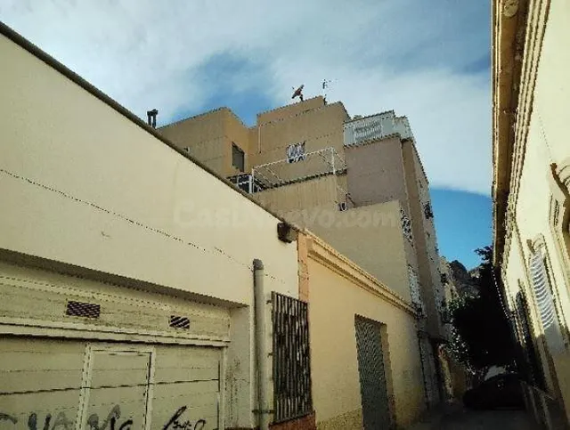 SE VENDE piso OKUPA en C Jarcia 11 de Almería - foto 2