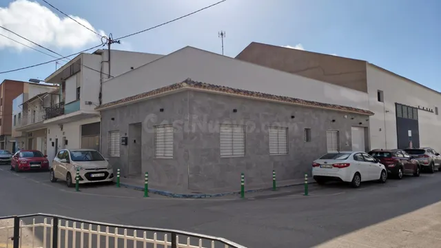 CASA INDEPENDIENTE EN PLANTA BAJA REFORMADA Y CON SOLARIUM - foto 3