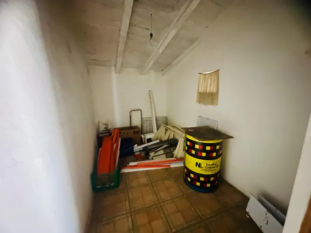 Preciosa casa de pueblo esquinera en Godall — 9