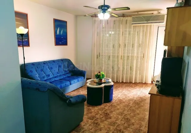 PERFECTO APARTAMENTO CON GARAJE AL LADO DE LA PLAYA PARA ALQ - foto 3