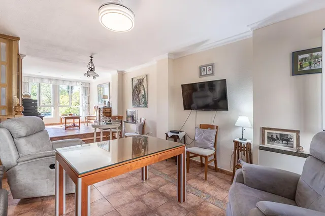 VIVIENDA con encanto en PALACIO DE DEPORTES — 3