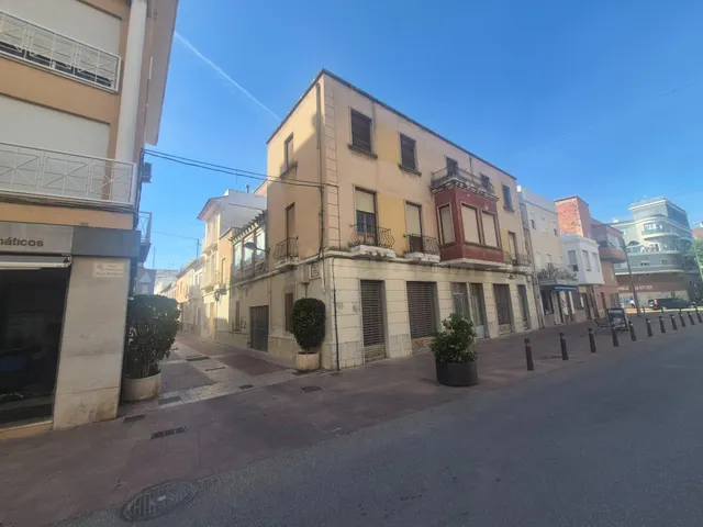 EDIFICIO EMBLEMATICO EN CENTRO HISTORICO PLAÇA DUQUESA MARIA - foto 5