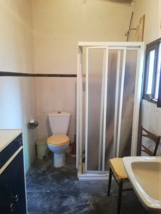 GRAN CASA EN BRENES — 12