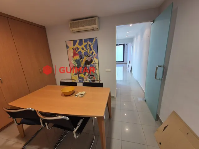 DESPACHO EN VENTA EN SARRIA — 11