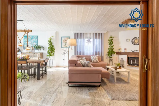 ¡MAGNIFICO CHALET INDEPENDIENTE CON CALIDADES ESPECTACULARES Y PISCINA PRIVADA EN GOJAR! — 5