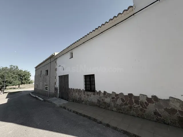 CASA DE 480M2 EN SAN BENITO — 2