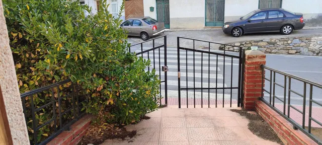 SERÓN ( ALMERÍA ). VENTA DE CASA PARA REFORMAR EN EL CENTRO  DEL PUEBLO. — 5