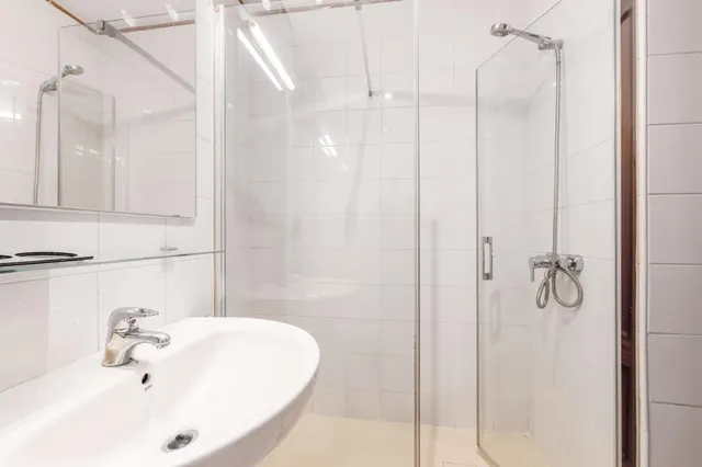 ¡Vive el Centro sin ruido! 180m2 construidos, 4 dormitorios, patio, garaje y trastero en calle Inocentes — 20