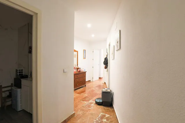 Amplio Piso de cuatro habitaciones en el corazón de Durcal — 19