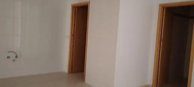 SE VENDE LOCAL CENTRICO , JUNTO TRAFICO Y DIPUTACION — 15