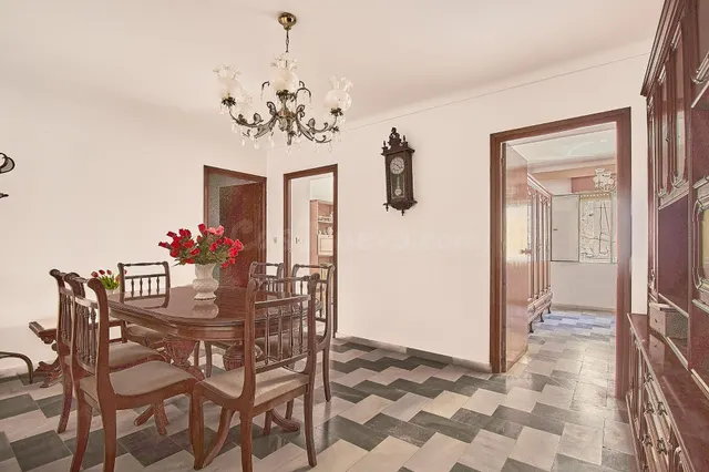 Casa con Potencial de Doble Vivienda - foto 5