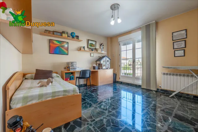 Casa pareada con 4 dormitorios en Otura. — 34