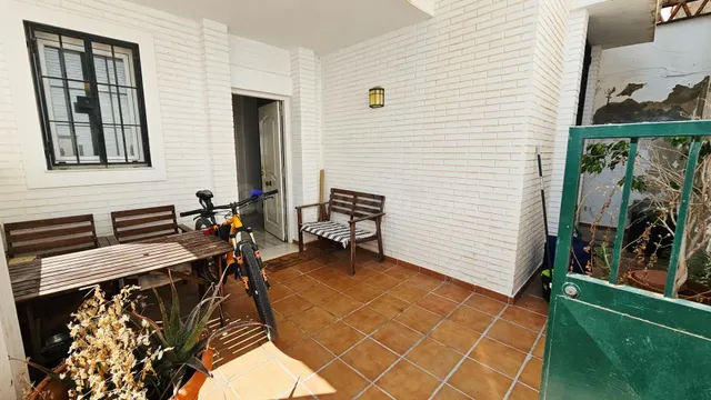 Gran Adosado en Benalmádena Pueblo - foto 2