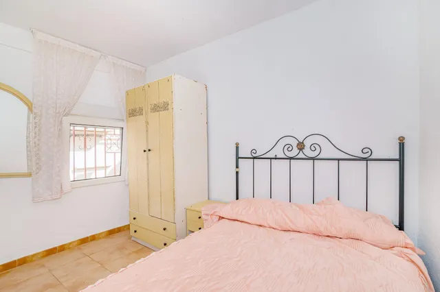 La mejor casa rural de Güejar Sierra se acaba de poner a la venta — 41