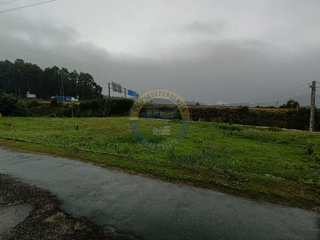 Terreno edificable en Beade (Vigo) con vistas panorámicas. — 20
