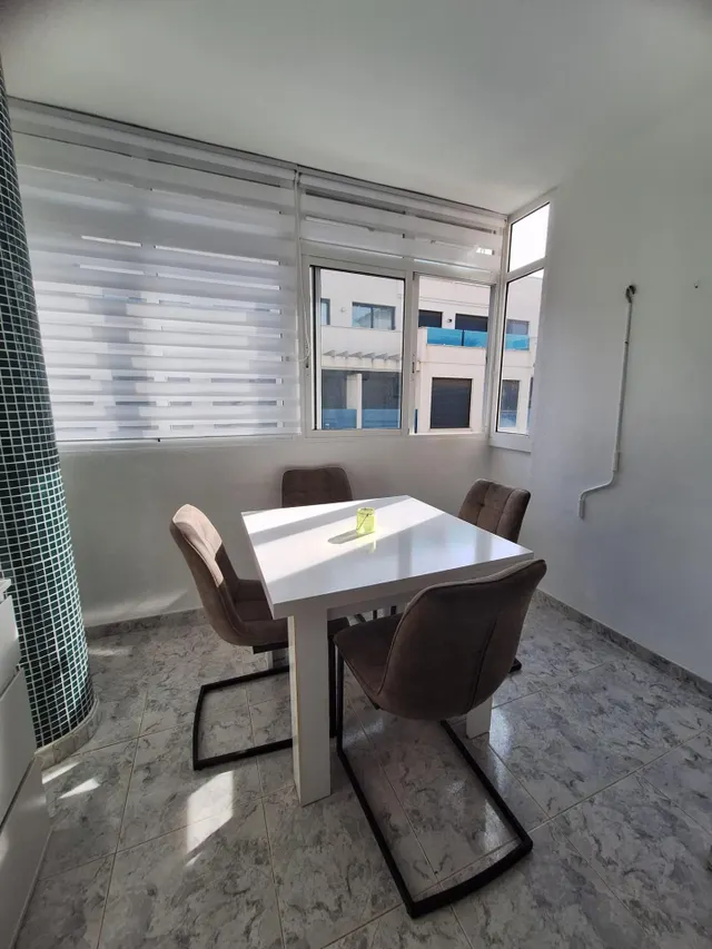 Apartamento Reformado en Nueva Torrevieja de 2 dormitorios  a Solo 800 Metros del Mar — 21