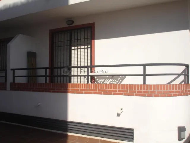 600 euros, comunidad incluida, cerca metropolitano, amueblado. — 5