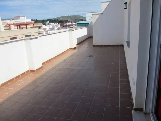 AVENIDA DE VALENCIA (GANDIA) - ÁTICO DUPLEX - SE VENDE