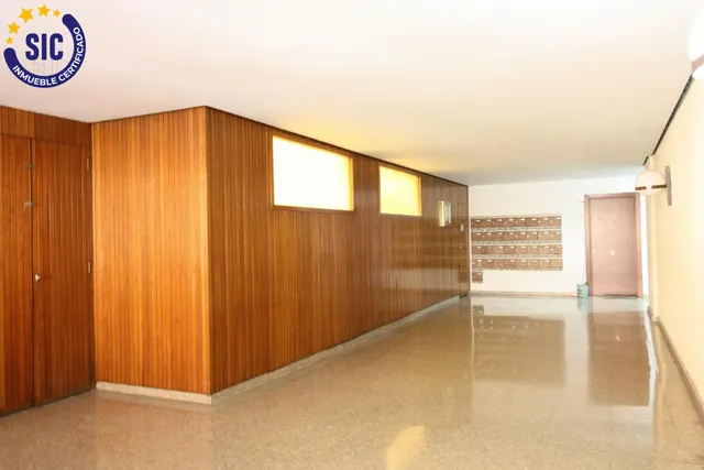 AMPLIA VIVIENDA REFORMADA DE 4 habitaciones CON ASCENSOR EN TORRENT — 37