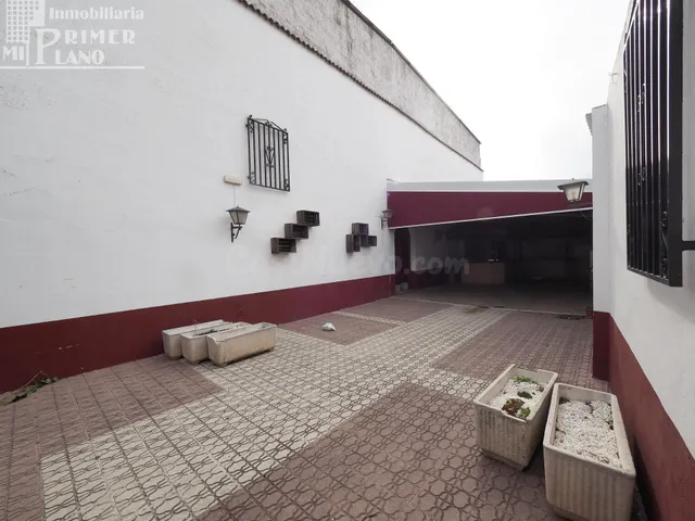 *Se vende local en Argamasilla de Alba con 330 metros cuadra - foto 4